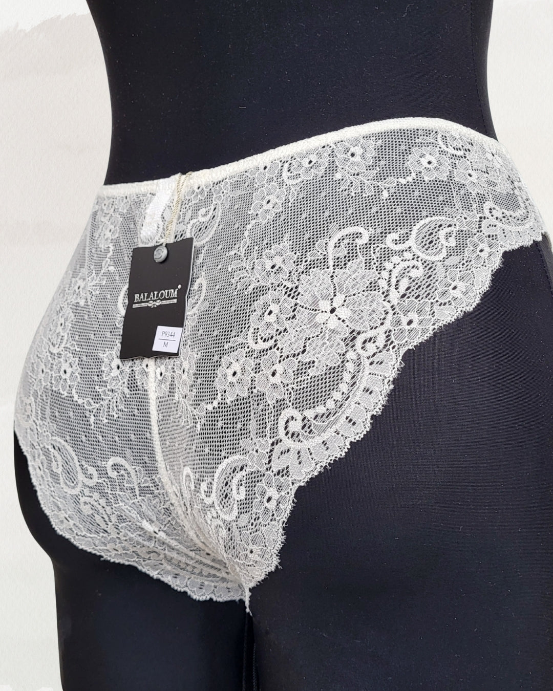 Balaloum apatinis trikotažas baltos spalvos kelnaitės