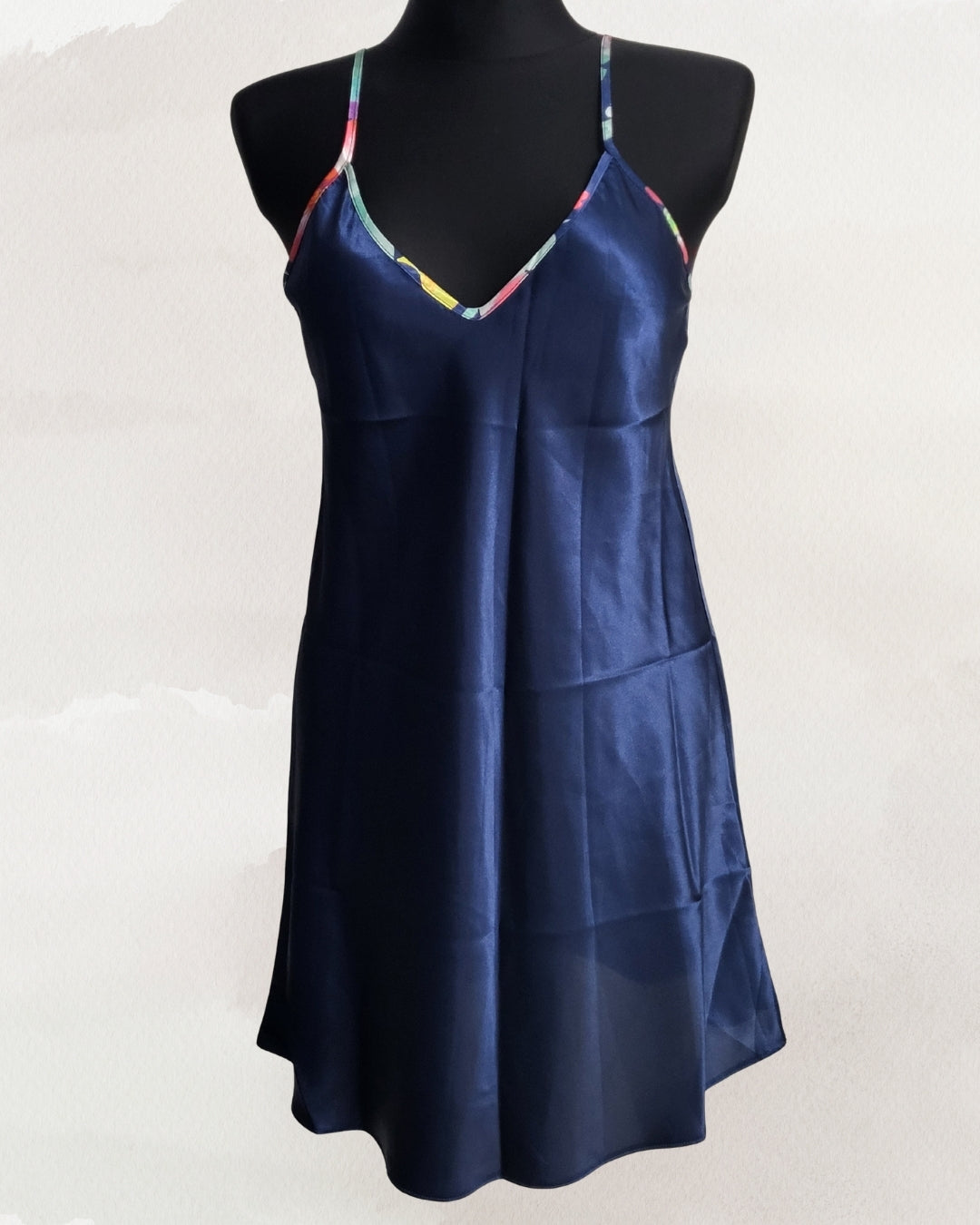 Mėlynos spalvos aukštos kokybės moteriški naktiniai