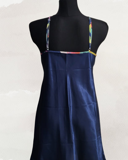 Mėlynos spalvos aukštos kokybės moteriški naktiniai