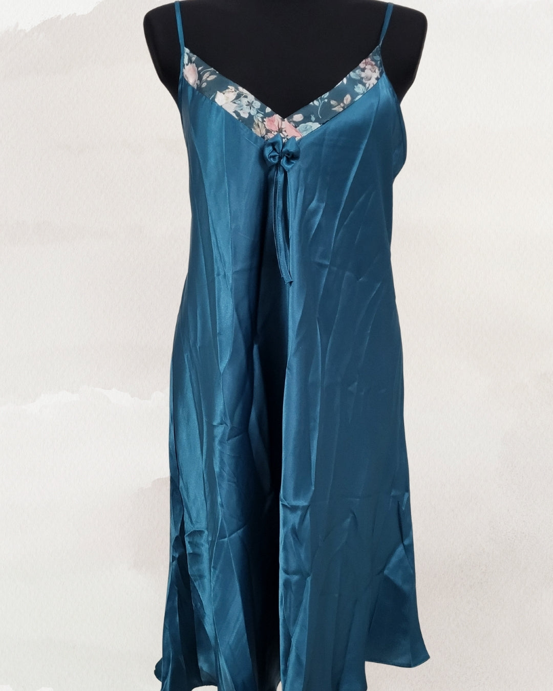 Mėlynos spalvos aukštos kokybės moteriški naktiniai