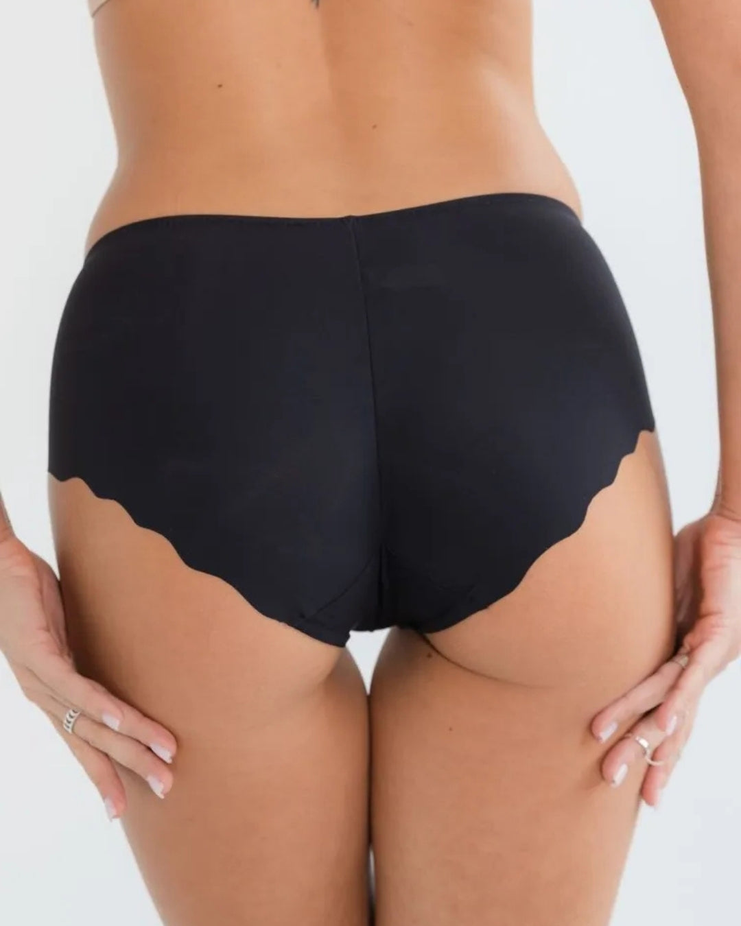 Acousma apatinis trikotažas juodos spalvos kelnaitės