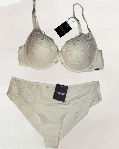 Balaloum apatinio trikotažo komplektas baltos spalvos