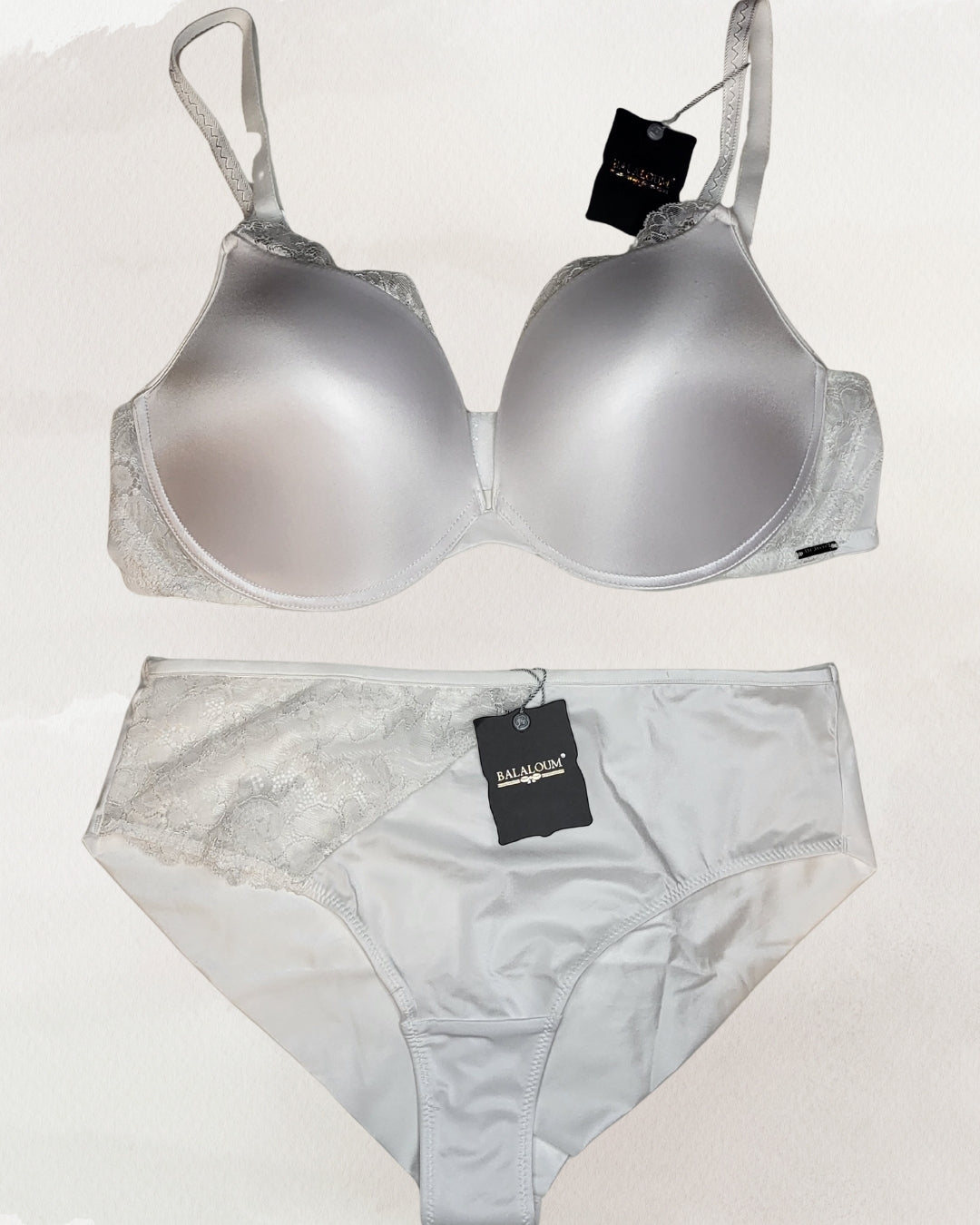 Balaloum apatinis trkotažas liemenėlės ir kelnaičių komplektas baltos spalvos