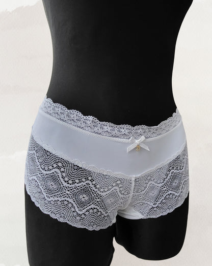 Balaloum apatinis trikotažas baltos spalvos kelnaitės