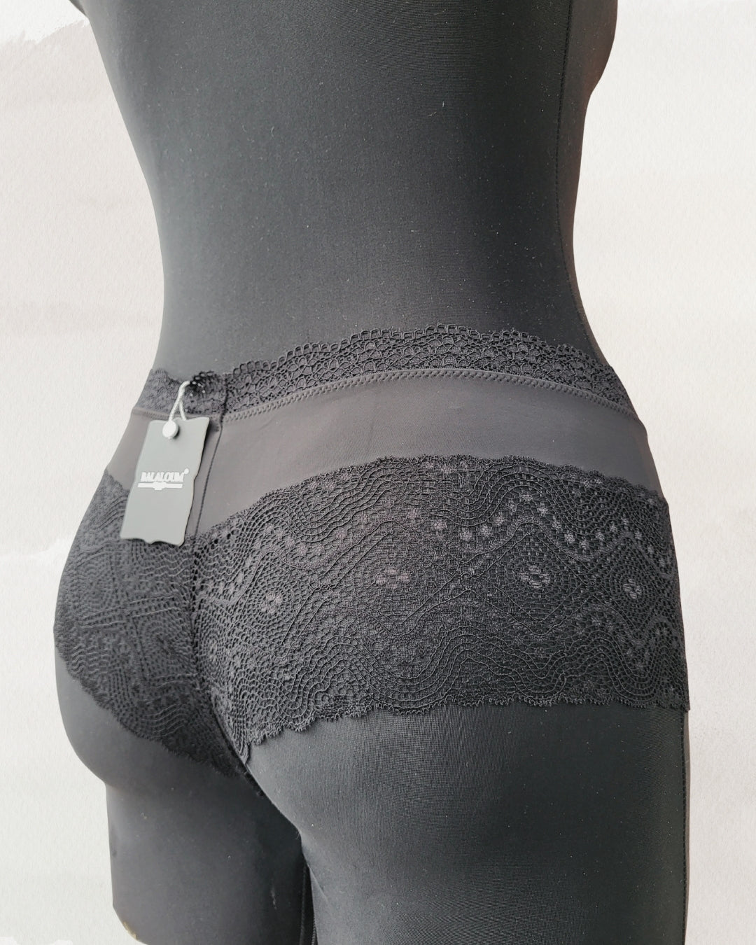 Balaloum apatinis trikotažas juodos spalvos kelnaitės