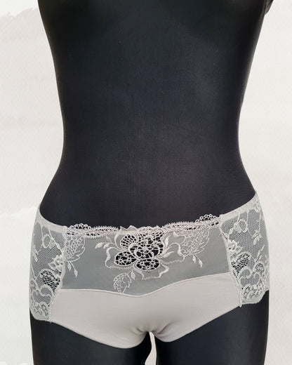 Balaloum apatinis trikotažas pilkos spalvos kelnaitės