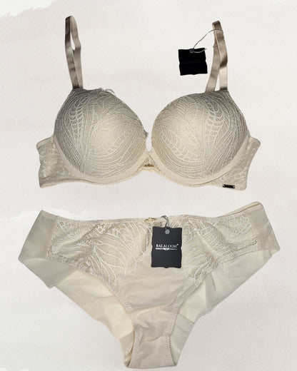 Balaloum komplektas baltas push up