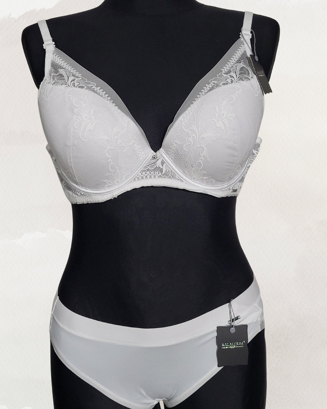 Balaloum apatinis trkotažas liemenėlės ir kelnaičių komplektas baltos spalvos