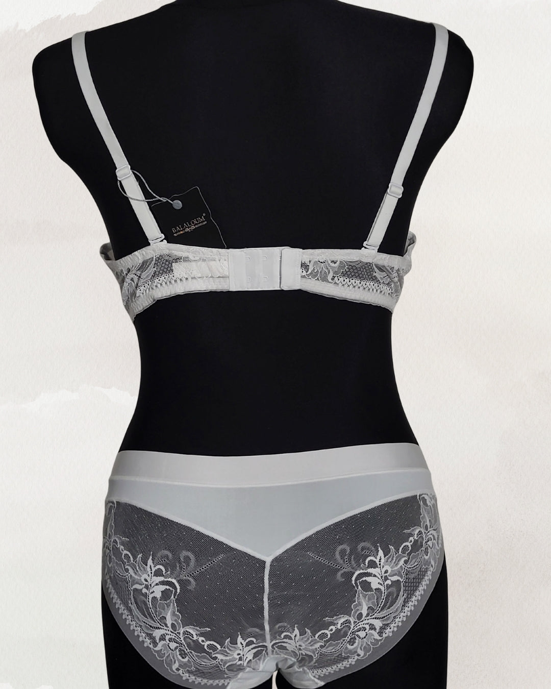 Balaloum apatinis trkotažas liemenėlės ir kelnaičių komplektas baltos spalvos