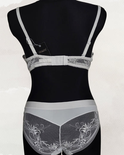 Balaloum apatinis trkotažas liemenėlės ir kelnaičių komplektas baltos spalvos