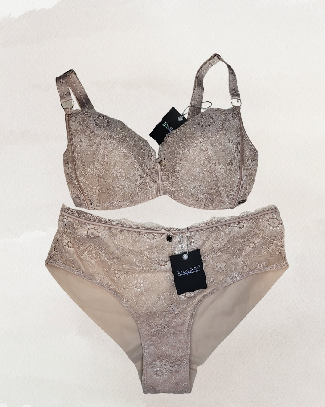 Balaloum apatinis trkotažas liemenėlės ir kelnaičių komplektas pudros spalvos