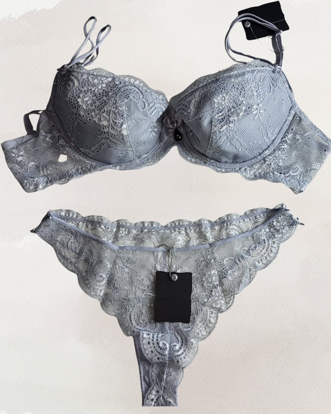 Balaloum  liemenėlės ir kelnaičių komplektas su geliniu push-up